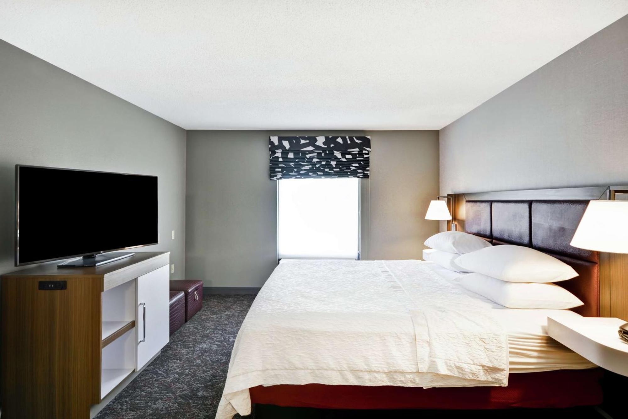 King Room King Bed Non-Smoking